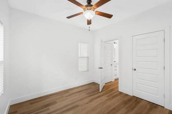 Apartments on Haste St · Berkeley photo 5