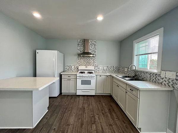 1BR/1BA Apartment on Greenwich St · San Francisco photo 2