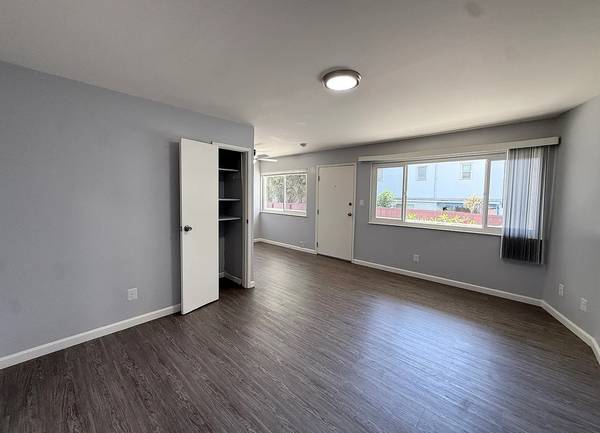 1BR/1BA Other on E 10th St · Oakland photo 2