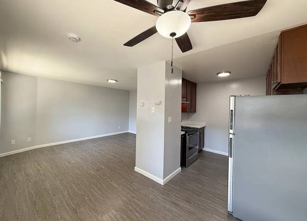 1BR/1BA Other on E 10th St · Oakland photo 3