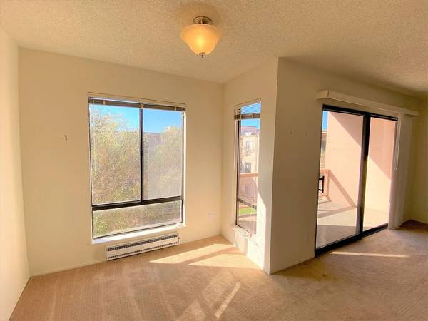 1BR/1BA Apartment on Commodore Dr · Emeryville photo 4
