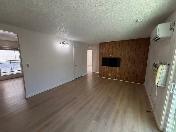 Apartments on Harrison St · Concord photo 2