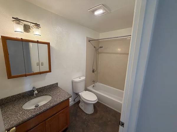 Apartments on Harrison St · Concord photo 3
