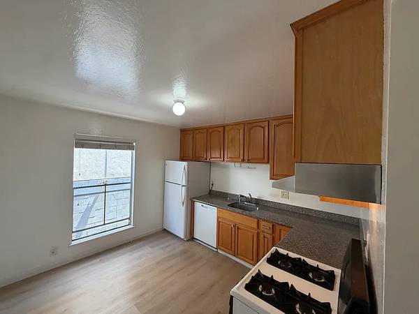 Apartments on Harrison St · Concord photo 5