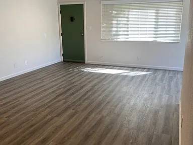 Spacious 4BR Townhome in Alameda photo 3