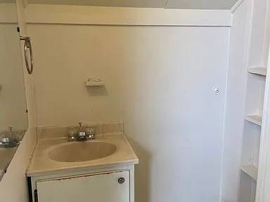 1BR/1BA Other on B St · Petaluma photo 3