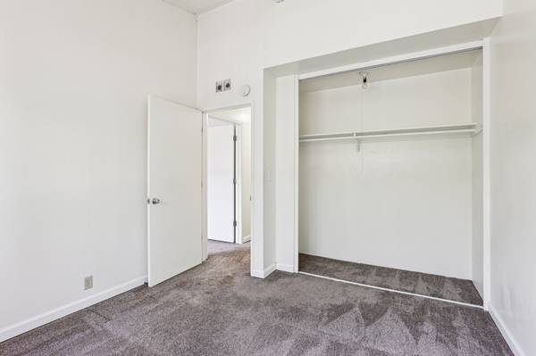 Apartments on Brae Burn Avenue · Union City photo 5