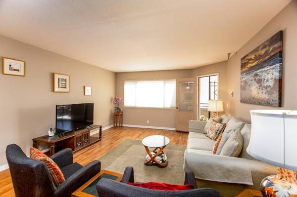 Burlingame Charming One-Bedroom Home photo 3