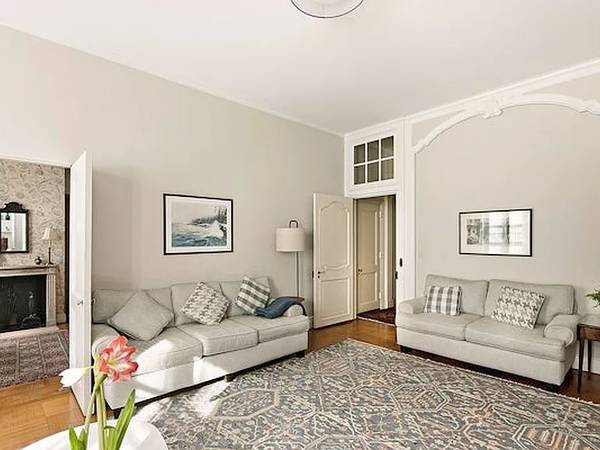 Apartments on E 70th St · New York photo 3