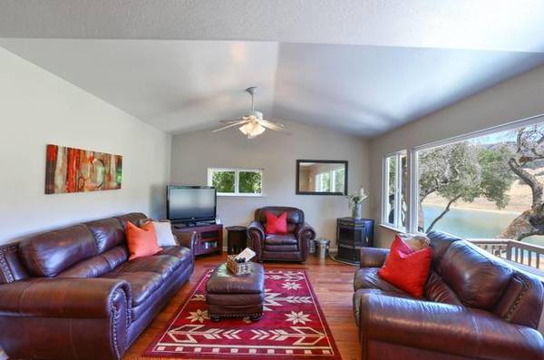 Houses on San Pedro Lane · Morgan Hill photo 2