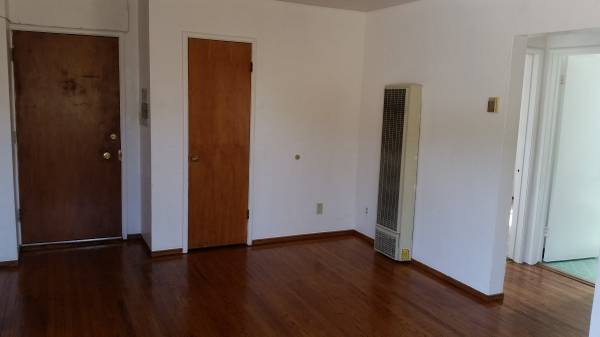 Great Oakland Hills Townhome With Amenities photo 3