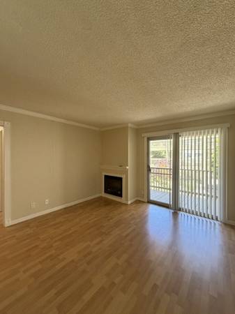 Condos on Imperial Way · Daly City photo 2