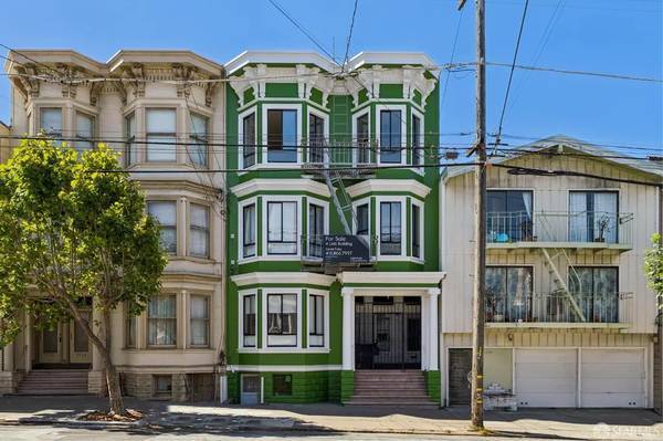Charming 2 BR | 2.5 BA in Presidio Heights photo 3