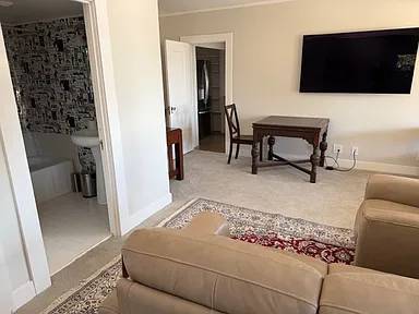 Beautifully Renovated Condo in Prime Location photo 3