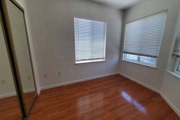1BR/1BA Apartment on W 130th St · New York photo 3
