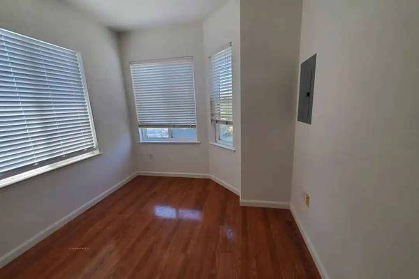 1BR/1BA Apartment on W 130th St · New York photo 5