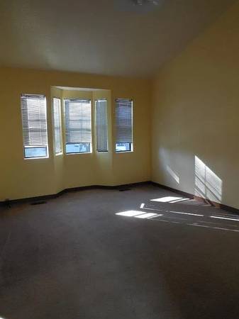 1BR/1BA Single Family House on 5th Ave · Oakland photo 5