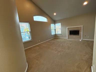 Updated 4 Bedroom 2 Bath Townhome in Union City photo 2