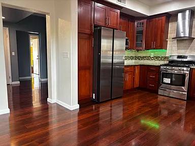 Updated 4 Bedroom 2 Bath Townhome in Union City photo 5