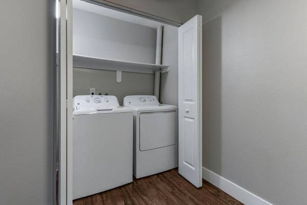 Portofino Apartments photo 3