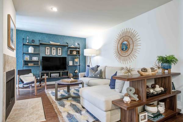 Townhouses on Stoneridge Mall Rd · Pleasanton photo 5