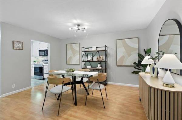 Condos on N Rengstorff Ave · Mountain View photo 5