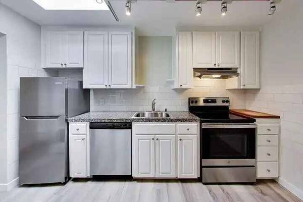 1737 Jackson Street, San Francisco, CA 94109 photo 3