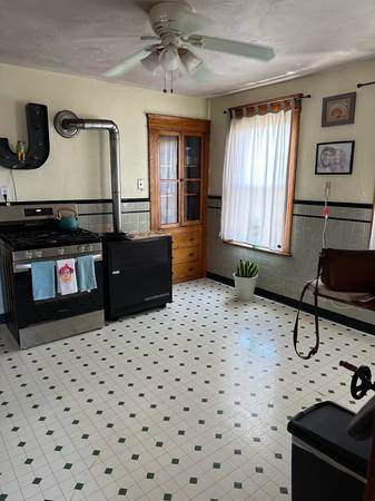1BR/1BA Apartment on Hancock Street · Hayward photo 4