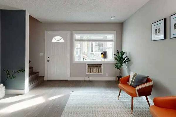 678 Bellflower photo 5