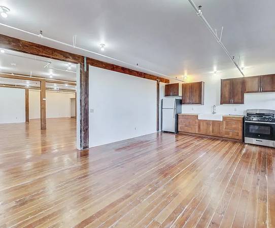 1BR/1BA Apartment on Ford St · Oakland photo 2