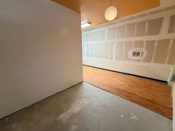 Bright 2br/2ba Condo In Prime Richmond District—in Unit Laundry &amp; Private Deck photo 5