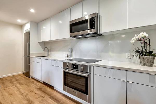 SUNNYVALE - Well Maintained 4 Bed 2.5 Bath photo 3