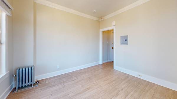 124 Mason Apartments photo 2