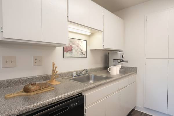 Apartments on Arnold Drive · Pleasant Hill photo 3