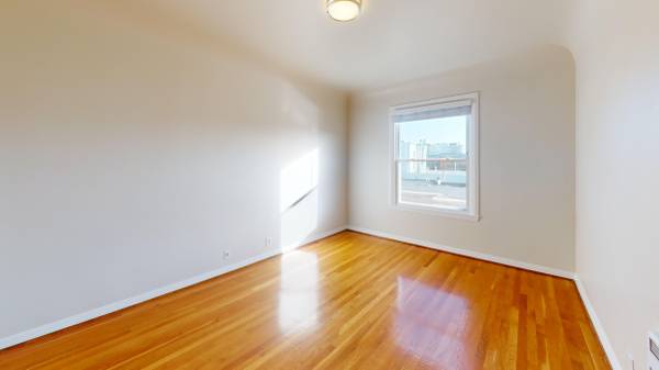 1690 North Point photo 4