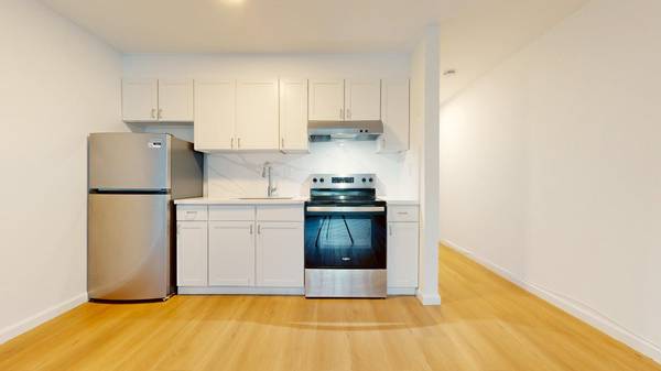 0BR/1BA Apartment on Geary Blvd · San Francisco photo 3