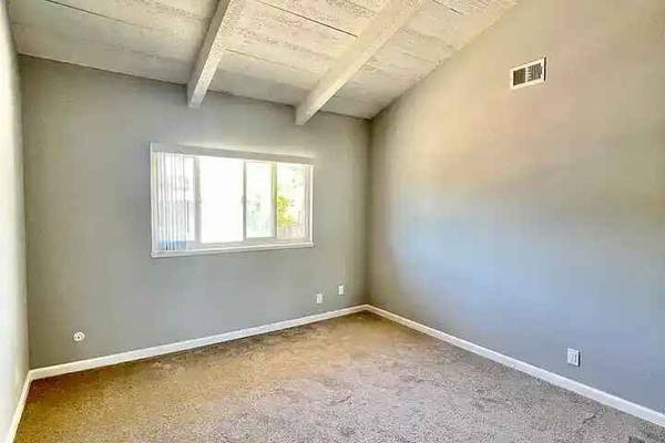 Apartments on S Bernardo Ave · Sunnyvale photo 2