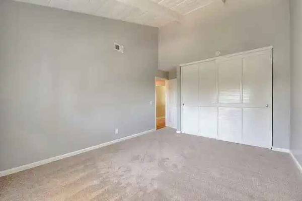 Apartments on S Bernardo Ave · Sunnyvale photo 3
