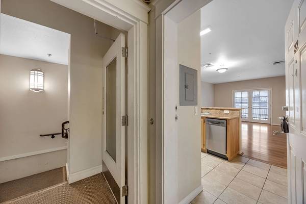 1BR/1BA Apartment on Cuciz Ln · Milpitas photo 5