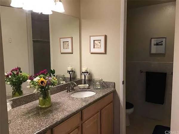 2BR/2BA Condo · San Bruno photo 5