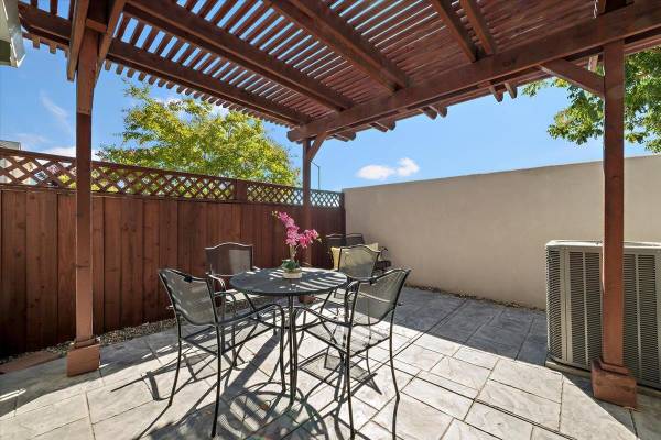 1BR/1BA Single Family House on Audrey Dr · Morgan Hill photo 2