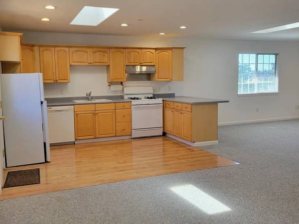 1BR/1BA Apartment on Yuba Dr · Santa Rosa photo 3