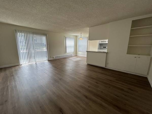 Skycrest Apartments photo 3