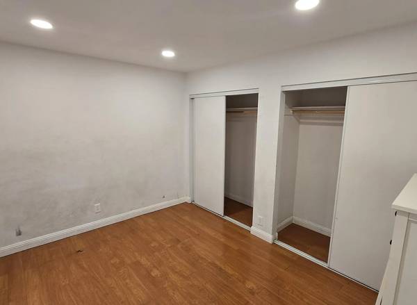 2BR/1BA Apartment on Neptune St · San Francisco photo 2