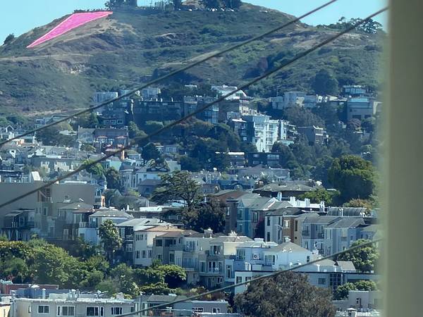 1BR/1BA Apartment on Washington St · San Francisco photo 4