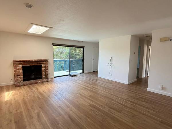 2BR/2BA Apartment on Frederick St · Santa Cruz photo 2