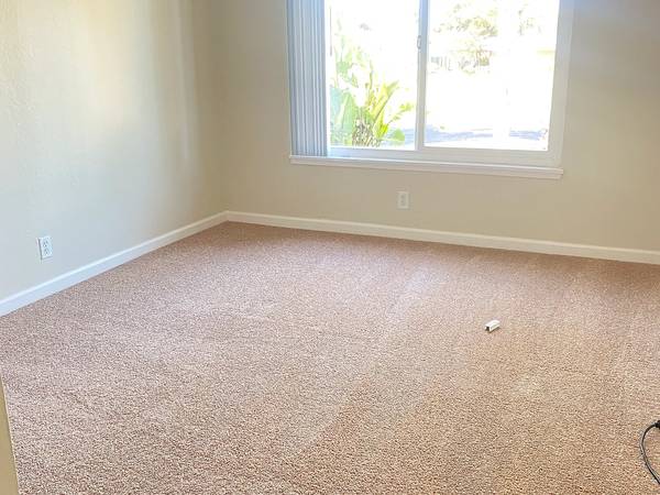 2BR/1BA Apartment on Cabrillo Ave · Santa Clara photo 3