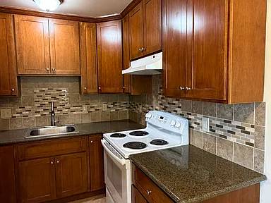 Remodeled, Convenient And Bright 2 Bedroom 1 Bath West San Jose Apartment photo 3