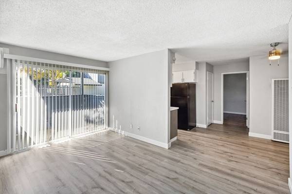 Freshly Renovated Single-Family Home for Rent photo 4