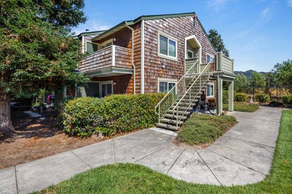 Apartments on Butterfly Lane · Santa Rosa photo 2